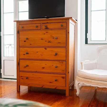 Modern Bairro Alto Hostel *